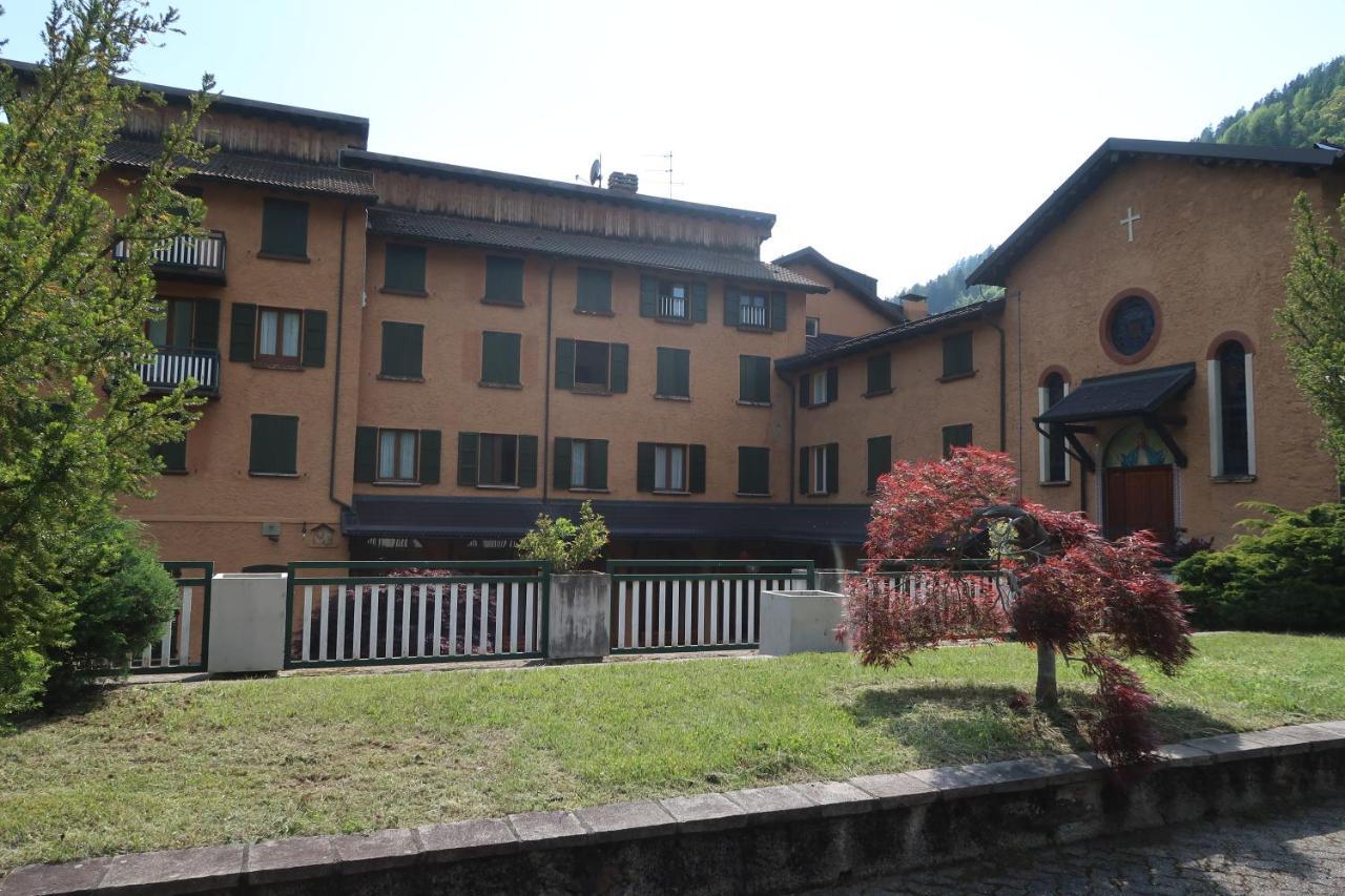 Luzzago Hotel Ponte Di Legno