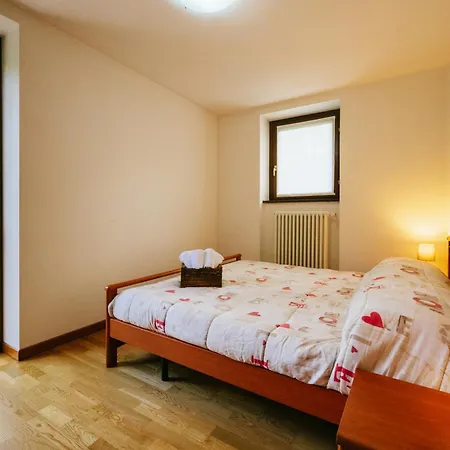 Villa Luzzago Ponte Di Legno Room photo