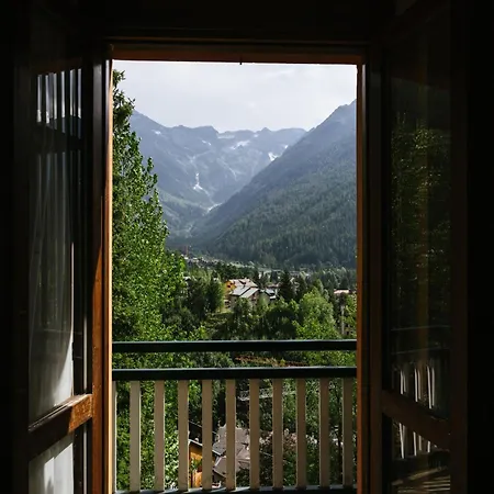 Villa Luzzago Ponte Di Legno Room photo